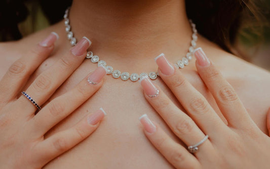 ¡Estas fiestas viste los conjuntos de joyas elegantes de Amatti Shop!